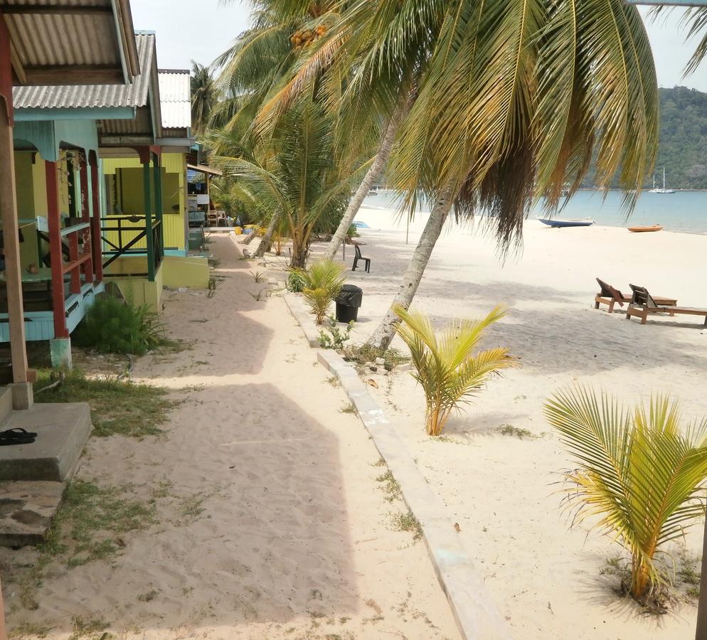 Rainbow Tioman Cottage Kampong Juara Exterior photo