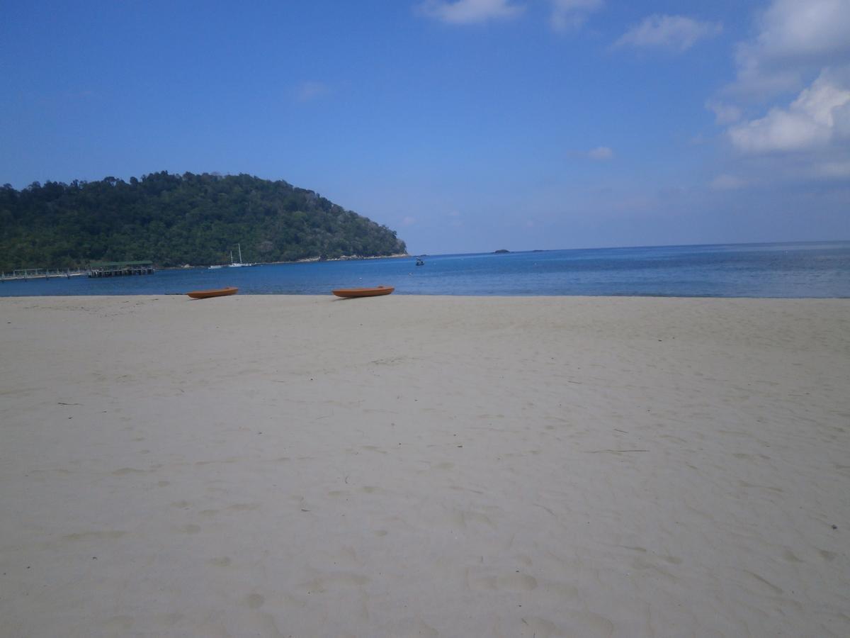 Rainbow Tioman Cottage Kampong Juara Exterior photo